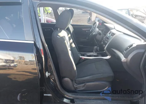 2015 Nissan Altima 2.5 из США, поврежденный, VIN 1N4AL3AP9FC232361